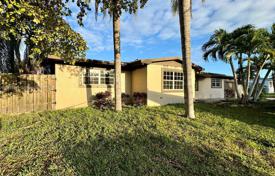 4 dormitorio casa de pueblo 176 m² en Cutler Bay, Estados Unidos. $630 000