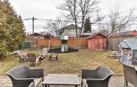 4 dormitorio casa de pueblo en Etobicoke, Canadá. C$1 642 000