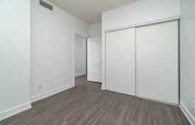 5 dormitorio piso en Etobicoke, Canadá. C$830 000