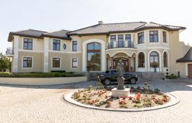 Villa – Wroclaw, Lower Silesia, Polonia. 3 950 000 €