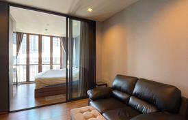 1-dormitorio apartamentos en condominio en Watthana, Tailandia. $147 000