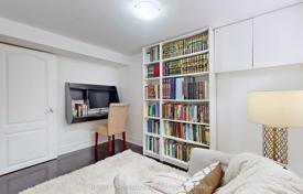 10 dormitorio casa de pueblo en Scarborough, Canadá. C$1 700 000