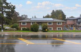 Casa de pueblo – Etobicoke, Toronto, Ontario,  Canadá. C$1 422 000