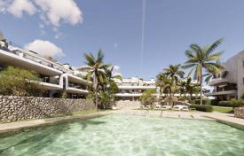 3 dormitorio piso 156 m² en Estepona, España. 904 000 €
