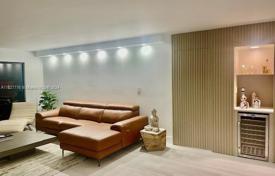 2-dormitorio apartamentos en condominio 146 m² en South Ocean Drive, Estados Unidos. $729 000