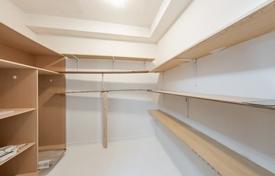 7 dormitorio piso en Etobicoke, Canadá. C$808 000