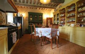 7 dormitorio villa 550 m² en Pistoia, Italia. 1 580 000 €