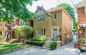 Casa de pueblo – Old Toronto, Toronto, Ontario,  Canadá. C$2 163 000