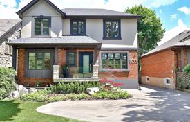 Casa de pueblo – Etobicoke, Toronto, Ontario,  Canadá. C$2 156 000
