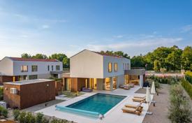 7 dormitorio casa de pueblo 266 m² en Labin, Croacia. 1 250 000 €