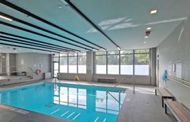 2 dormitorio piso en North York, Canadá. C$893 000