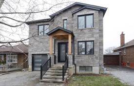 5 dormitorio casa de pueblo en York, Canadá. C$1 716 000