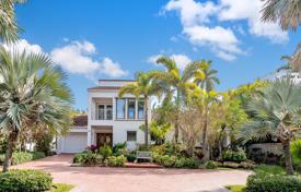 Villa – Key Biscayne, Florida, Estados Unidos. $2 675 000
