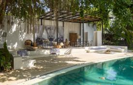 7 dormitorio villa 1000 m² en Jalan Umalas, Indonesia. $3 600 000