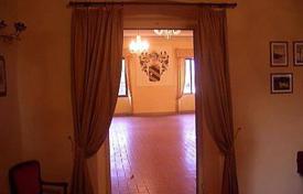 5 dormitorio villa 1200 m² en Arezzo, Italia. 1 500 000 €