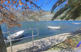 2 dormitorio piso 59 m² en Risan, Montenegro. 220 000 €