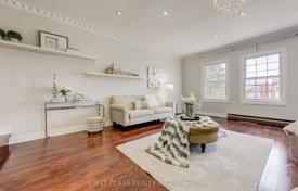 16 dormitorio casa de pueblo en Scarborough, Canadá. C$2 154 000