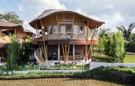 12 dormitorio villa 1792 m² en Sukawati, Indonesia. $1 803 000