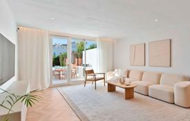 4 dormitorio adosado 161 m² en Marbella, España. 995 000 €