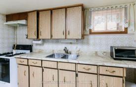 8 dormitorio casa de pueblo en North York, Canadá. C$1 968 000