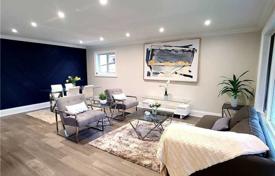 11 dormitorio casa de pueblo en Etobicoke, Canadá. C$1 533 000