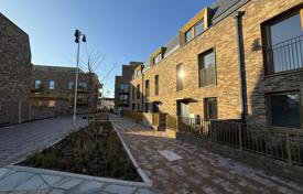 New residential complex with apartments en Londres, Gran Bretaña. de £473 000