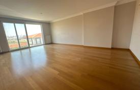 4 dormitorio villa 180 m² en Başakşehir, Turquía. $590 000