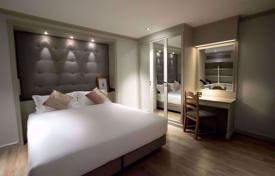 2-dormitorio apartamentos en condominio en Watthana, Tailandia. $3 030  por semana