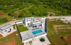 4 dormitorio casa de pueblo 186 m² en Svetvinčenat, Croacia. 748 000 €