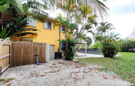 Casa de pueblo – Lake Worth, Palm Beach, Florida,  Estados Unidos. $800 000
