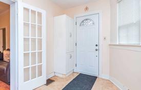4 dormitorio casa de pueblo en York, Canadá. C$1 322 000