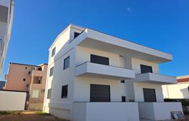 3 dormitorio piso 93 m² en Pag, Croacia. 350 000 €