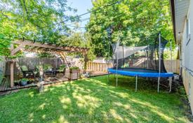 7 dormitorio casa de pueblo en Etobicoke, Canadá. C$1 448 000