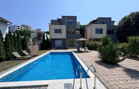 3 dormitorio chalet 270 m² en Bar city, Montenegro. 650 000 €