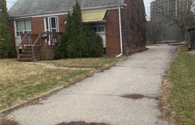 7 dormitorio casa de pueblo en North York, Canadá. C$1 885 000
