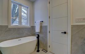 4 dormitorio casa de pueblo en Scarborough, Canadá. C$2 468 000