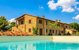 26 dormitorio chalet en Volterra, Italia. 2 600 000 €
