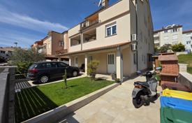 10 dormitorio casa de pueblo 290 m² en Pula, Croacia. 790 000 €