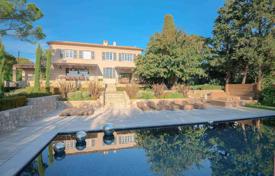 7 dormitorio mansión en Mougins, Francia. 2 490 000 €
