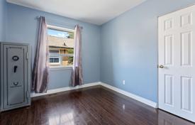 13 dormitorio casa de pueblo en Etobicoke, Canadá. C$1 485 000