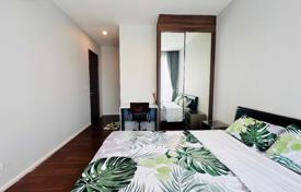 3-dormitorio apartamentos en condominio en Bang Kho Laem, Tailandia. $3 700  por semana