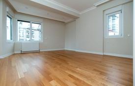 4 dormitorio piso 220 m² en Kadıköy, Turquía. $1 255 000