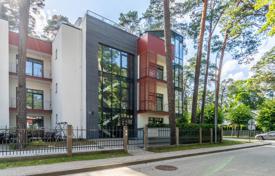 2 dormitorio piso 57 m² en Dzintaru prospekts, Letonia. 200 000 €
