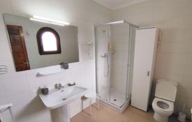 4 dormitorio chalet 175 m² en Alicante, España. 619 000 €