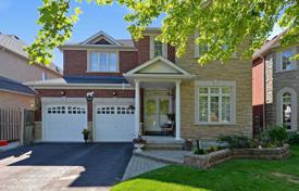 Casa de pueblo – Kingston Road, Toronto, Ontario,  Canadá. C$1 720 000
