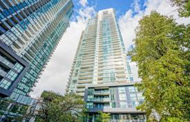 2 dormitorio piso en Yonge Street, Canadá. C$791 000