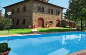 Villa – Monte San Savino, Toscana, Italia. 750 000 €