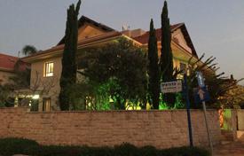 Chalet – Netanya, Center District, Israel. $1 960 000