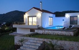 Villa – Unidad periférica de La Canea, Creta, Grecia. 2 240 €  por semana