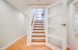 7 dormitorio casa de pueblo en Etobicoke, Canadá. C$2 298 000